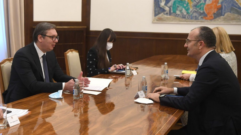 Predsednik Vučić se sastao sa šefom Delegacije Evropske unije
